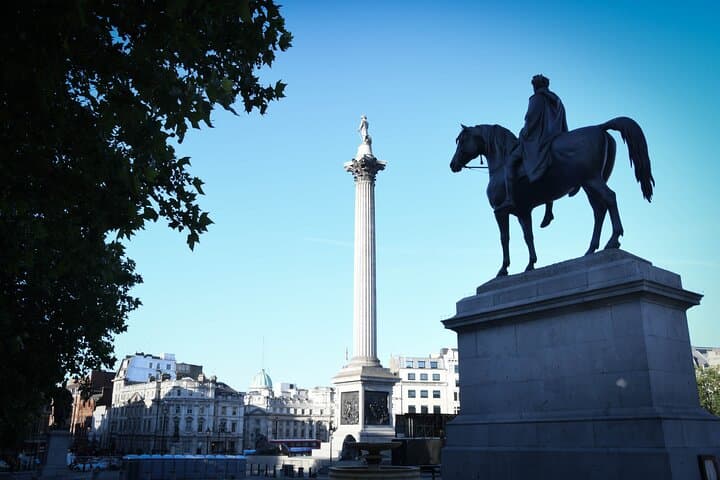 Private London 30+ Sights Walking Tour & St Paul's Cathedral