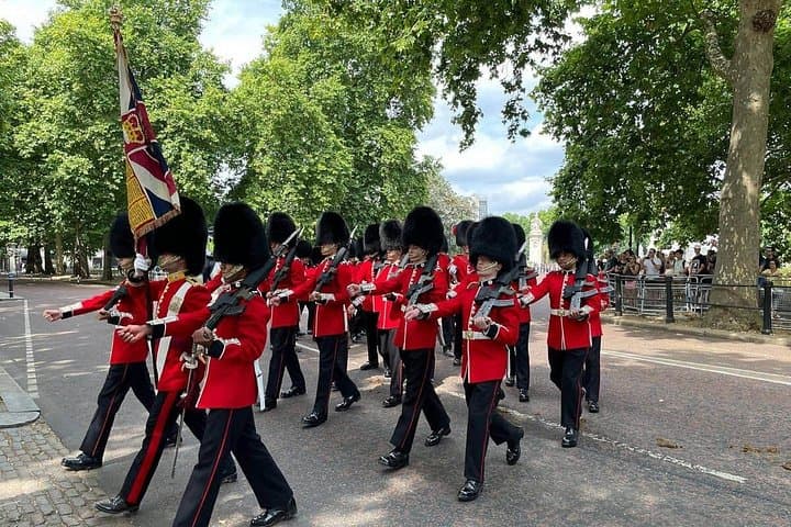 Private Walking tour London, Buckingham Palace to Big Ben and much more