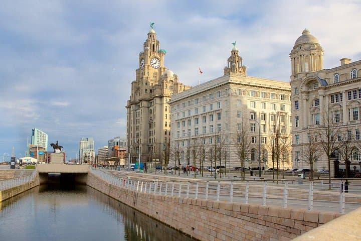 Transfer Liverpool City Center to Liverpool Airport (LPL)
