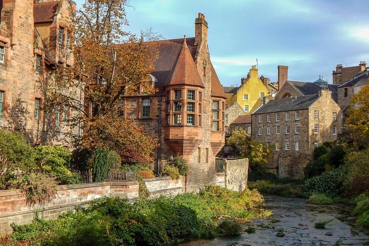 Private Walking Tour of Edinburgh Old Town