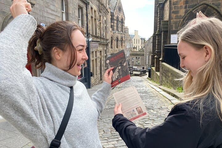Edinburgh Self-Guided Murder Mystery Tour by the Royal Mile