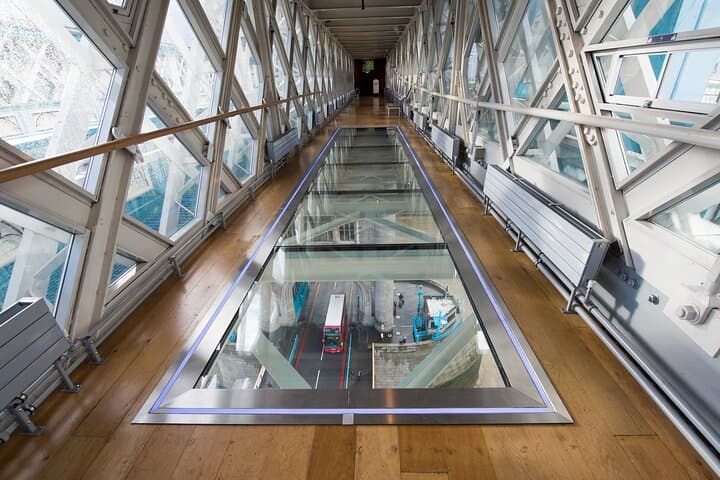 Explore Tower Bridge and London Top Sights Private Tour