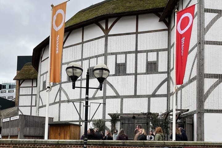 A Self-Guided Walking Tour of Shakespeare’s London