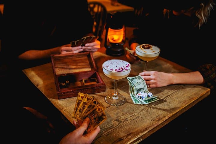 Moonshine Saloon: Western Cocktail Experience in London