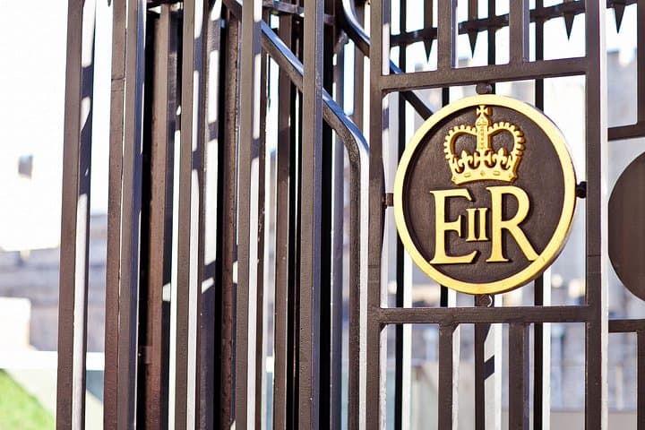 Private London Sightseeing Tour: Black Taxi from Heathrow Airport