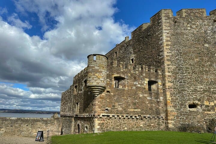 Blackness Castle, Fort William in Outlander