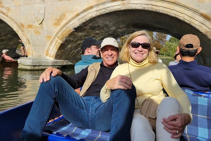 Oxford : Punting - Oxbridge Tours