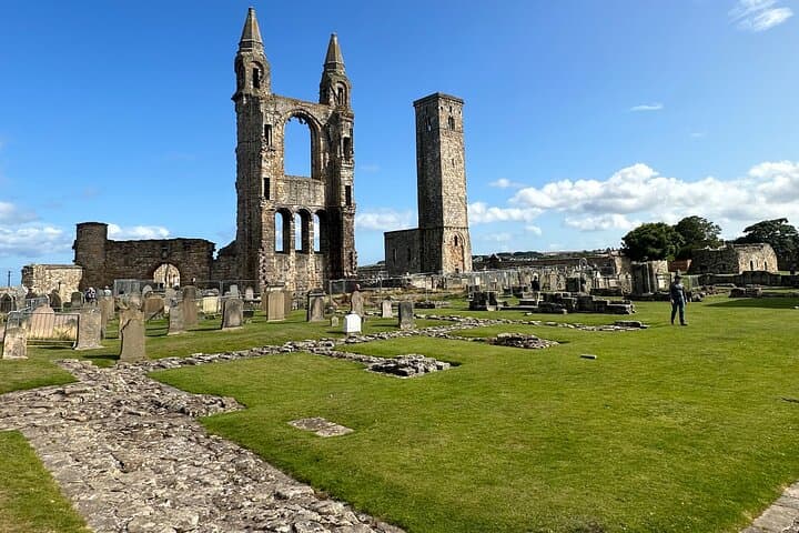 St Andrews/Fife Private Black Cab Guided Tour