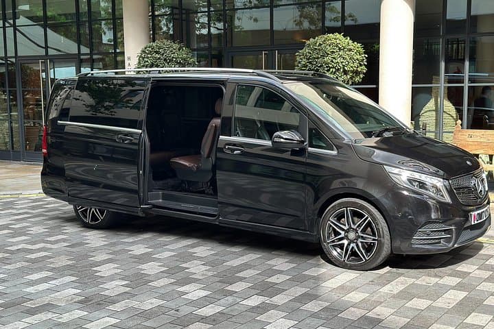 Premium Executive Chauffeur: London to Luton Airport
