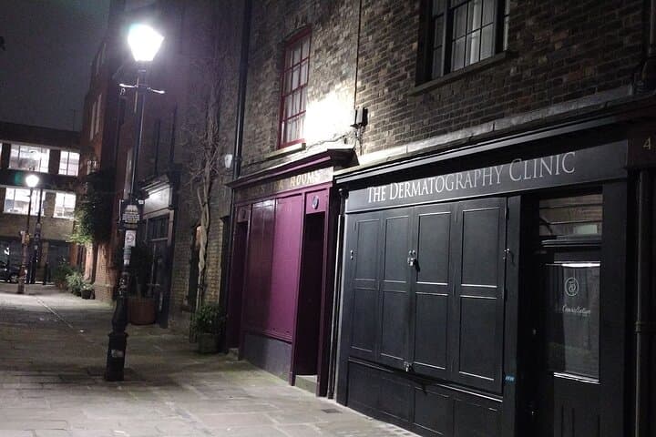 Jack the Ripper Walk with Fish and Chips in London