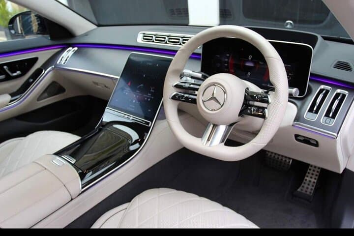 Private Limo Driven Transfers London City Center To Dover Port