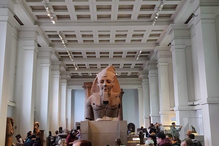 Colossal statue of Pharoah Ramses II
