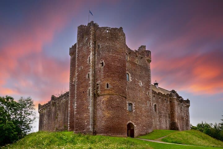 Private Outlander Tour from Edinburgh – Lallybroch & More