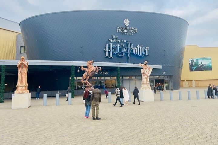 Central London to Warner Bros. Studios Private Transfer Only