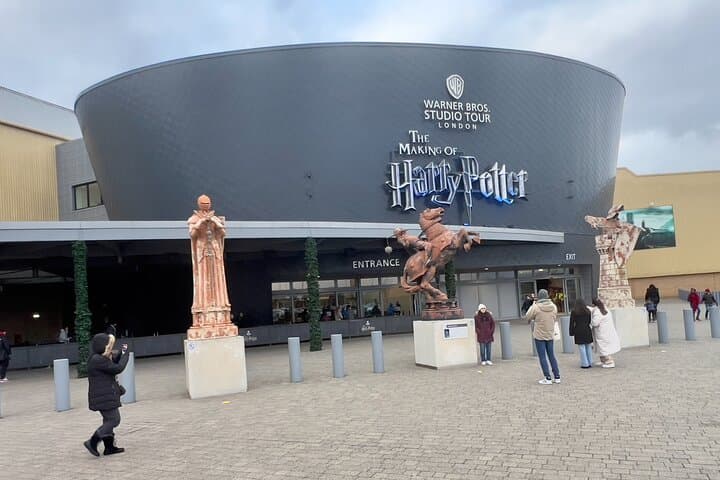 Central London to Warner Bros. Studios Private Transfer Only