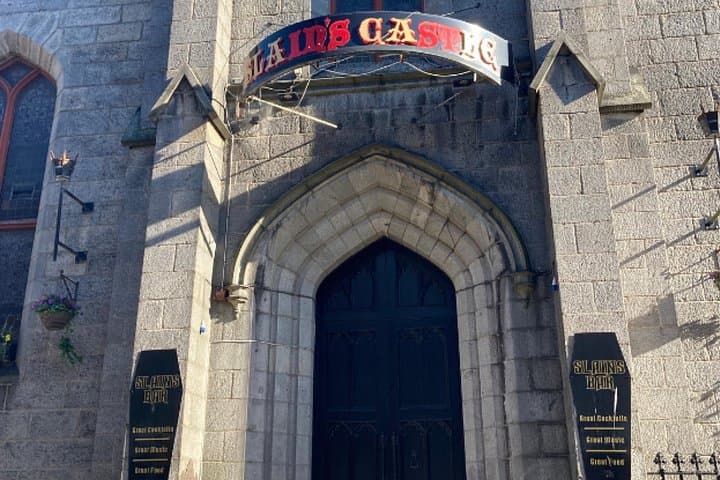 Aberdeen Self-Guided City Walking Tour & Scavenger Hunt