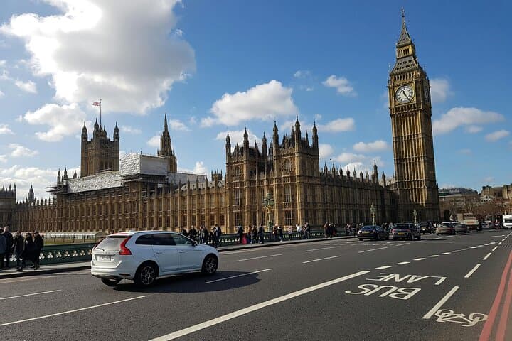 London: Changing of the Guard Experience and Landmarks Tour Guide