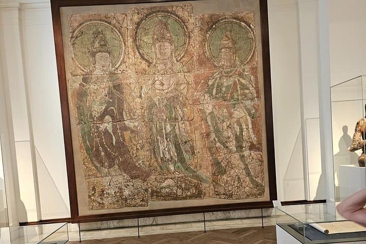 Wall painting, depicting three standing bodhisattvas