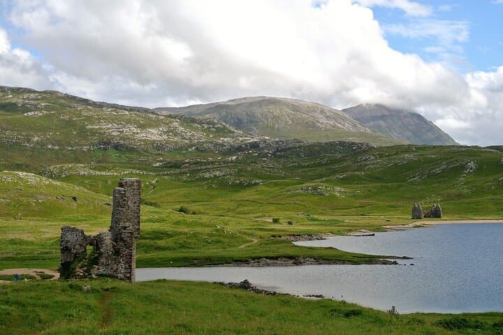 Scotland’s North Coast & Highlands - Road Trip Guidebook