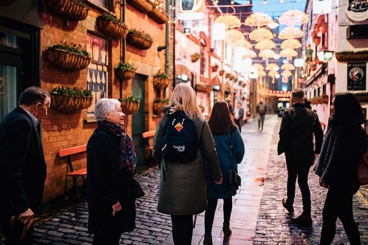 Taste & Tour: The original Belfast Food Tour™️ with drinks