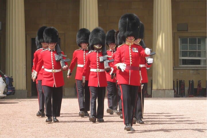 Private Fully Customised London City Tour by Car - 10 hours