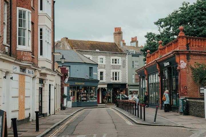 An Epic Scavenger Hunt: Brighton By The Sea