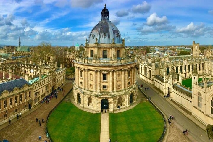 See the iconic Radcliffe Camera in Oxford.
