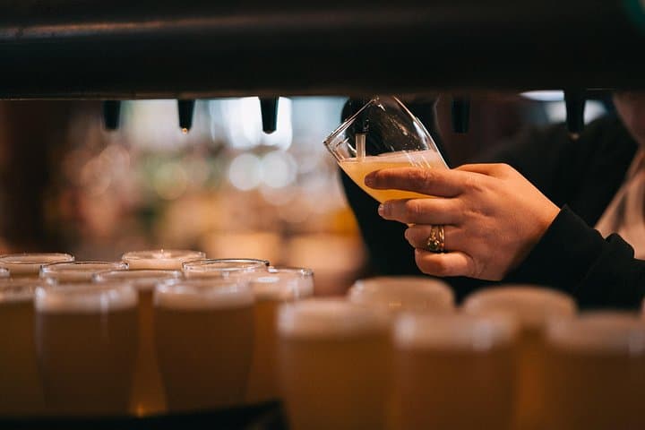 Taste & Tour: Craft Beer and Food Tour of Belfast