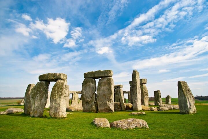 Windsor Castle and Stonehenge Private Sightseeing Tour
