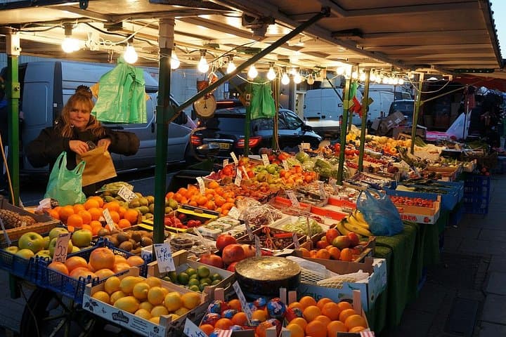 London Market Private Tour in Executive Luxury Vehicle