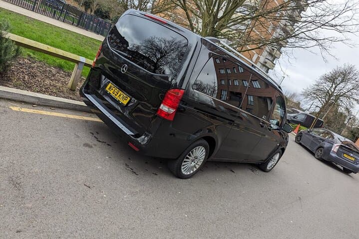 Private London Arrival Transfer -Airport to Hotel