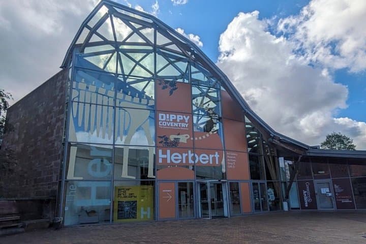 Coventry Self-Guided City Walking Tour & Scavenger Hunt