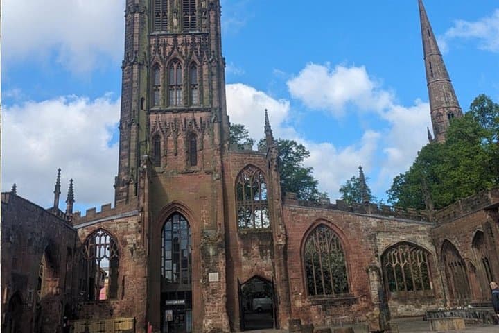 Coventry Self-Guided City Walking Tour & Scavenger Hunt