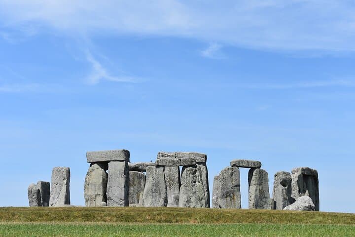 Private Layover Tour in Stonehenge from Heathrow Airport