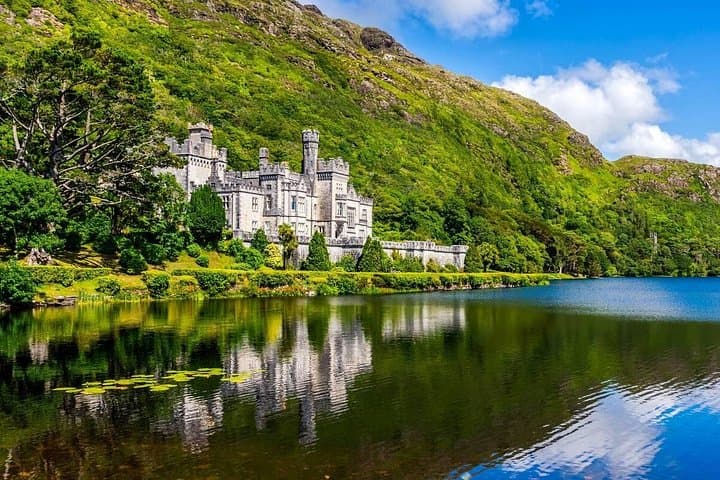 8 Day London Dublin and The Royal Atlantic by Ferry and Rail Tour