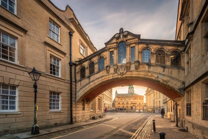 Transfer To or From London Heathrow Airport to Oxford