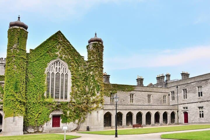 6 Days London Dublin, Blarney Ring of Kerry and Cliffs of Moher