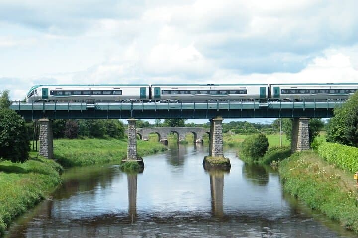 6 Day Railtour London & Dublin - Explore the West Coast