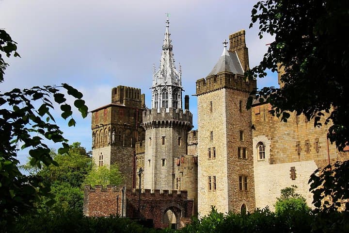 Discover Cardiff 2 Hours Private Walking Adventure