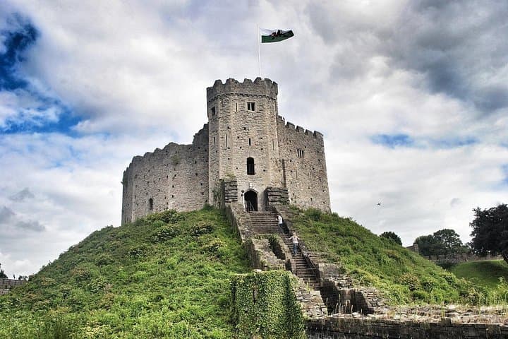 Discover Cardiff 2 Hours Private Walking Adventure