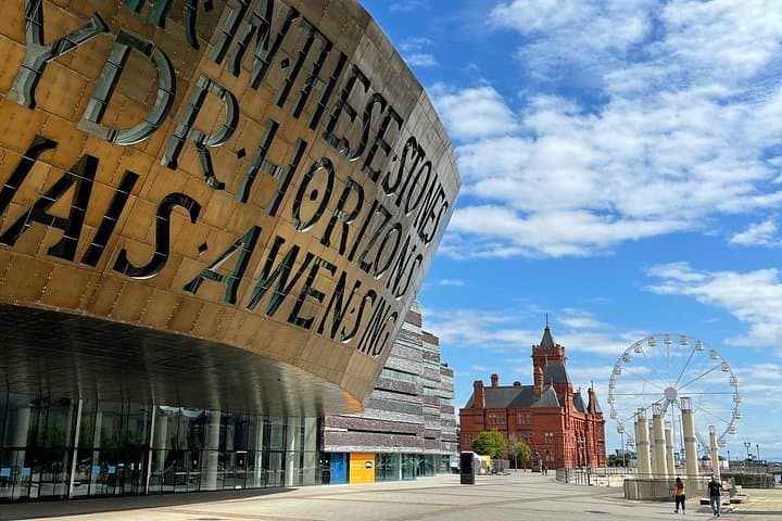 Discover Cardiff 2 Hours Private Walking Adventure
