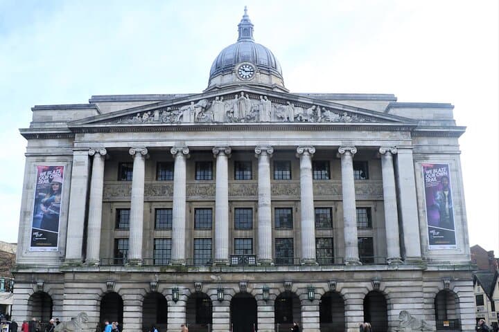 2 Hours Private Walking Adventure in Nottingham