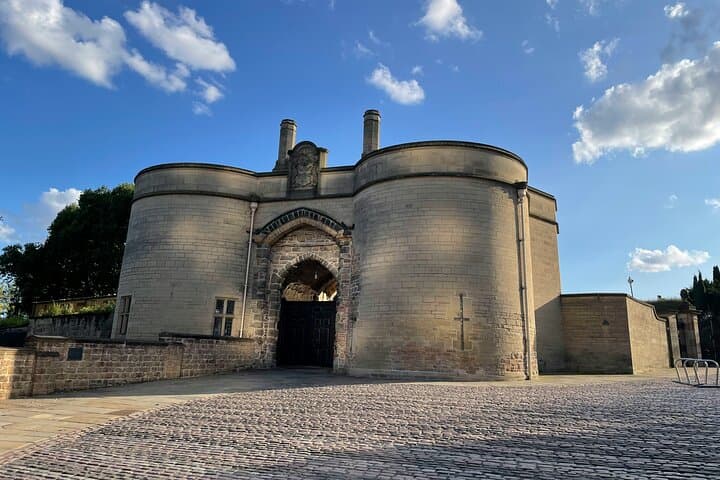 2 Hours Private Walking Adventure in Nottingham