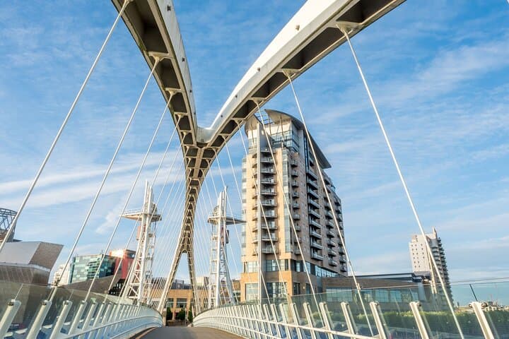 Explore Manchester in 60 minutes with a Local - Private Tour