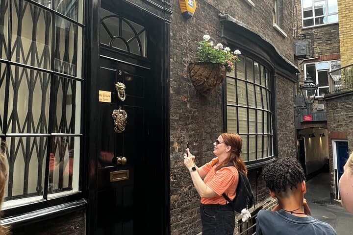 Goodwin's Court_Inspiration for Diagon Alley