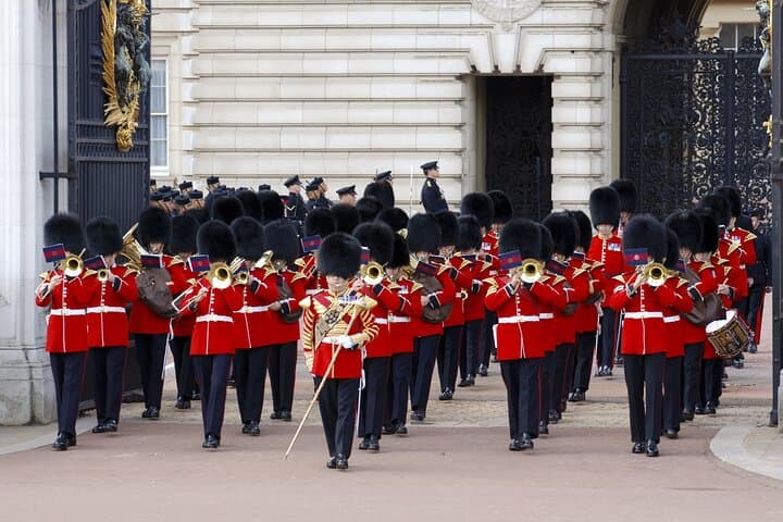 London Changing of the Guards Ceremony Private Walking Tour