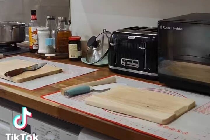 London 3 hours authentic Chinese dumplings private class for 2-6