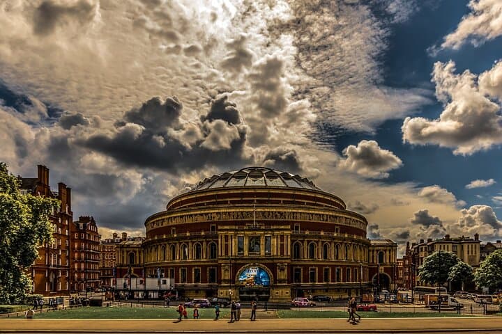Regal London Exploring Royal Palaces and Royal Heritage