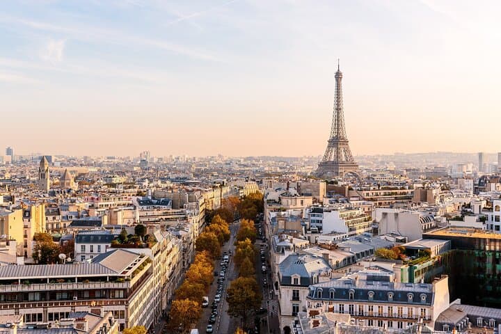 Paris by Rail with Sightseeing Bus and River Cruise