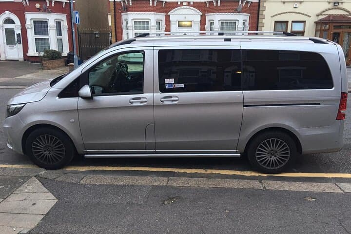 One Way Taxi Transfer from London City Airport to London City